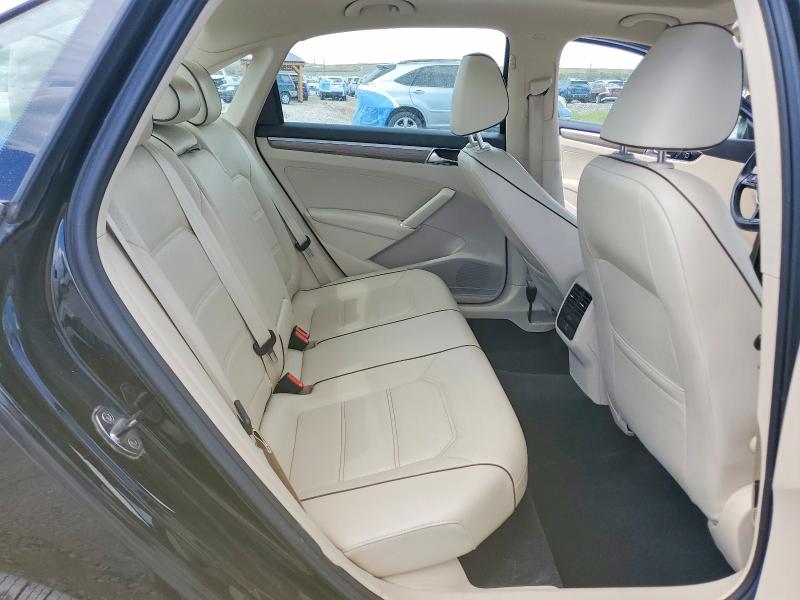 66738306 :رقم المزاد ، 1VWBS7A38GC064331 vin ، 2016 Volkswagen Passat مزاد بيع
