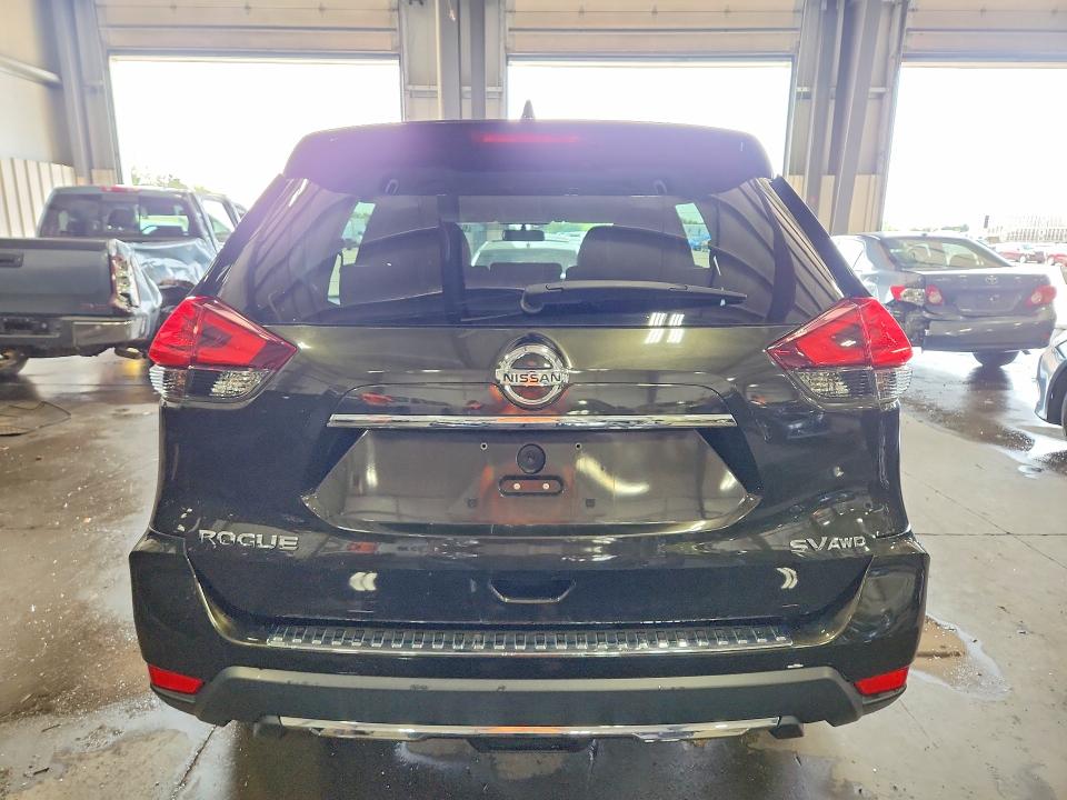 Auction sale of the 2017 Nissan Rogue, vin: KNMAT2MV9HP526899, lot number: 63828846