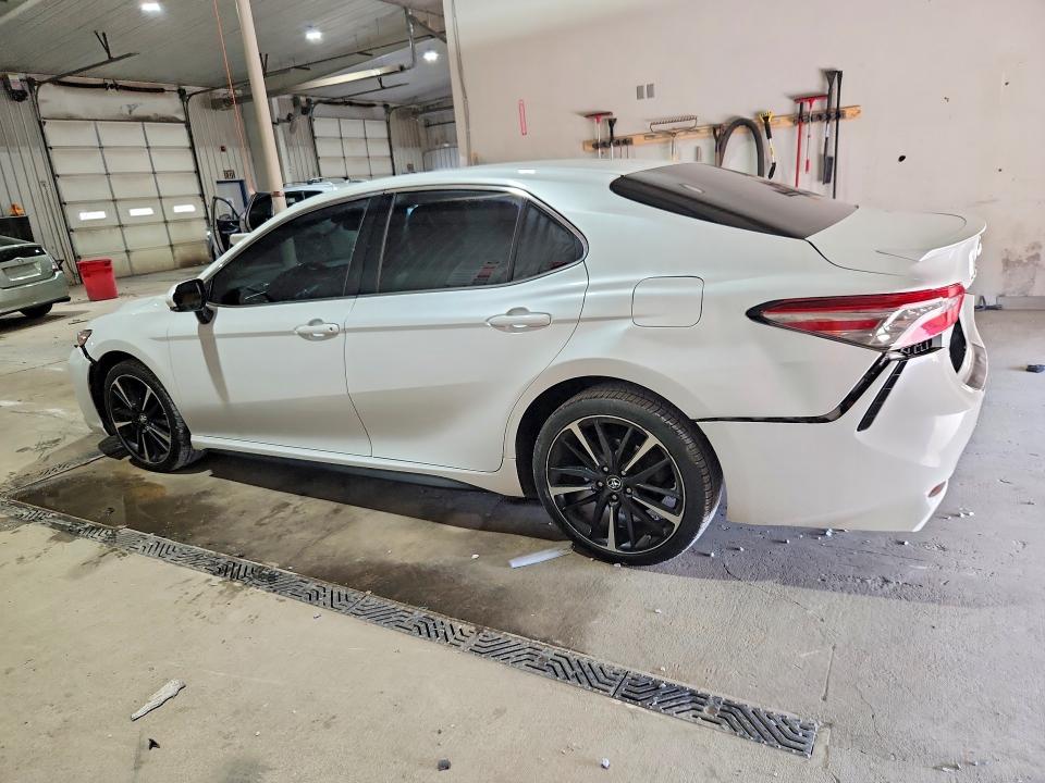 Продаж на аукціоні авто 2018 Toyota Camry, vin: 4T1B61HK6JU106039, номер лоту: 66961166