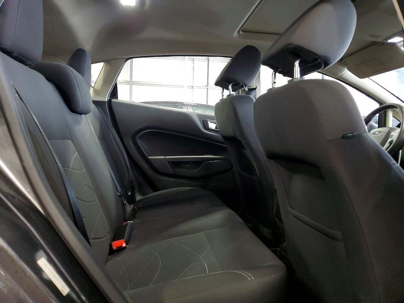 65135966 :رقم المزاد ، 3FADP4EJ3FM171522 vin ، 2015 Ford Fiesta مزاد بيع