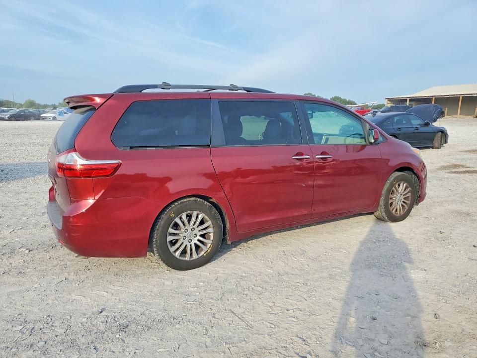 2015 Toyota Sienna მანქანა იყიდება აუქციონზე, vin: 5TDYK3DC4FS569944, აუქციონის ნომერი: 66609536