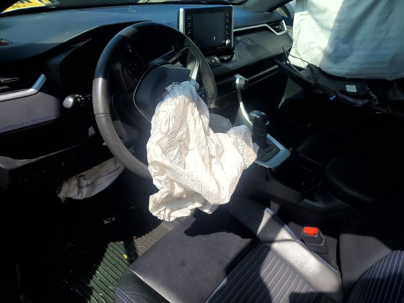 Aukcja sprzedaży 2021 Toyota Rav4, vin: 2T3E6RFV5MW027658, numer aukcji: 65884546