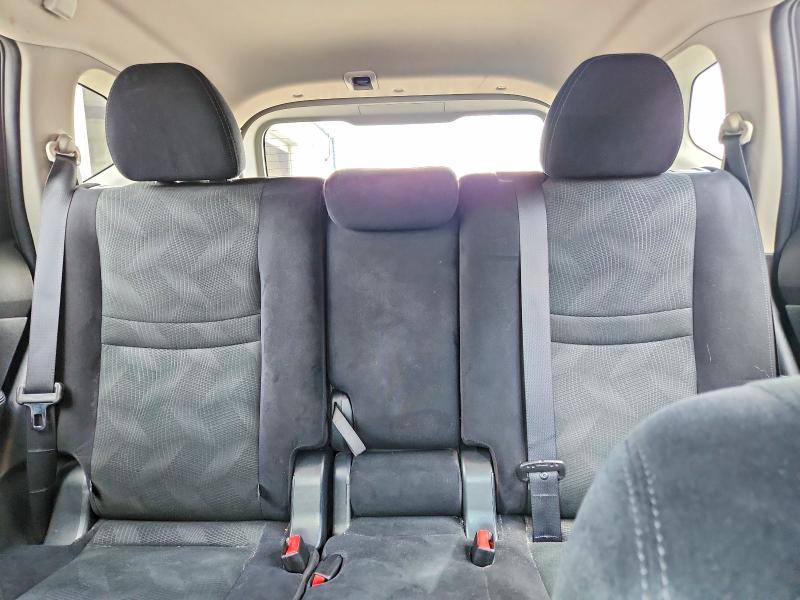 2015 Nissan Rogue მანქანა იყიდება აუქციონზე, vin: 5N1AT2MV2FC913004, აუქციონის ნომერი: 63218016