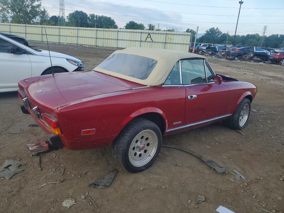 65265996 :رقم المزاد ، ZFRAS00B4E5504582 vin ، 1984 Fiat Pininfarina مزاد بيع