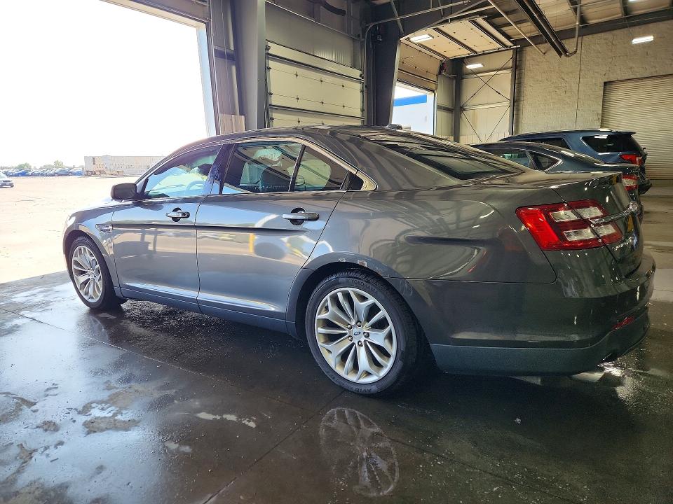 Продажа на аукционе авто 2015 Ford Taurus, vin: 1FAHP2F83FG111025, номер лота: 65676526