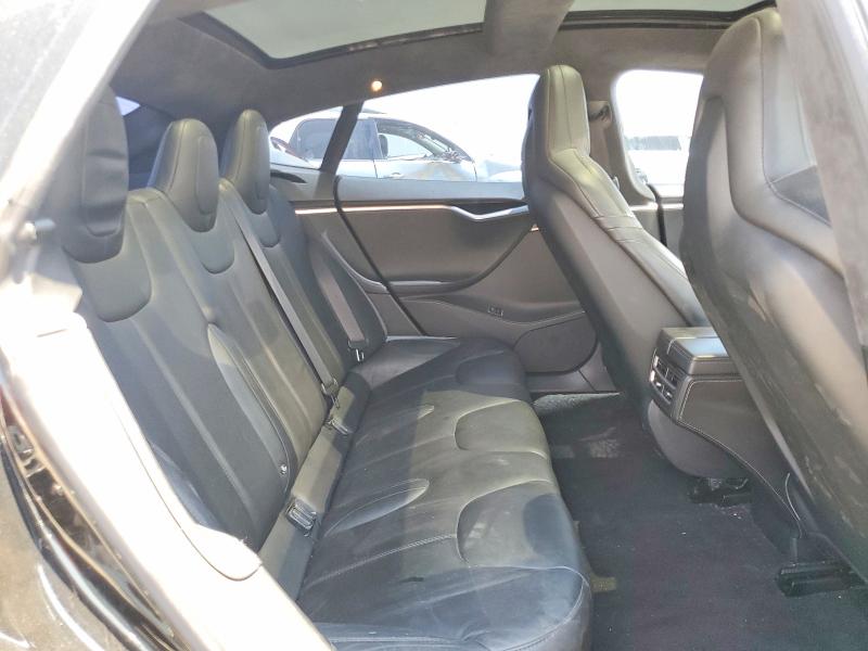64157856 :رقم المزاد ، 5YJSA1E42GF141171 vin ، 2016 Tesla Model S مزاد بيع