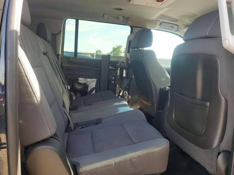 65374116 :رقم المزاد ، 1GNSCHEC9FR585125 vin ، 2015 Chevrolet Suburban مزاد بيع