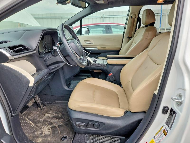 Продаж на аукціоні авто 2021 Toyota Sienna, vin: 5TDJRKEC2MS016986, номер лоту: 63370356