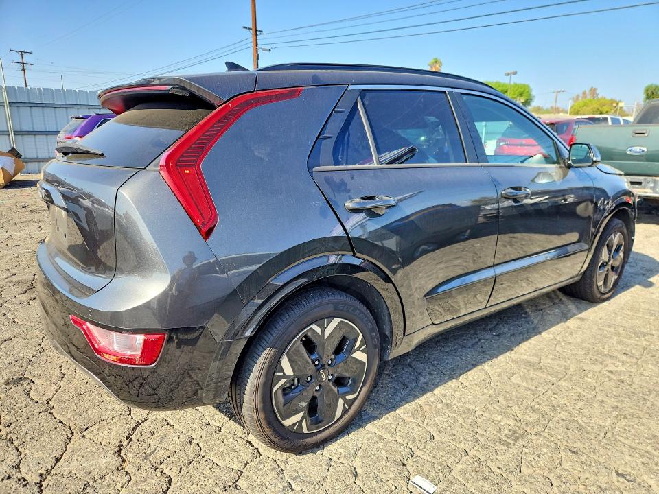 Продаж на аукціоні авто 2023 Kia Niro, vin: KNDCR3L16P5028388, номер лоту: 67264646