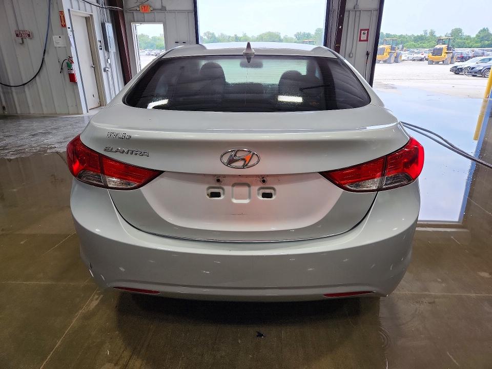 2013 Hyundai Elantra მანქანა იყიდება აუქციონზე, vin: 5NPDH4AEXDH159631, აუქციონის ნომერი: 64003436