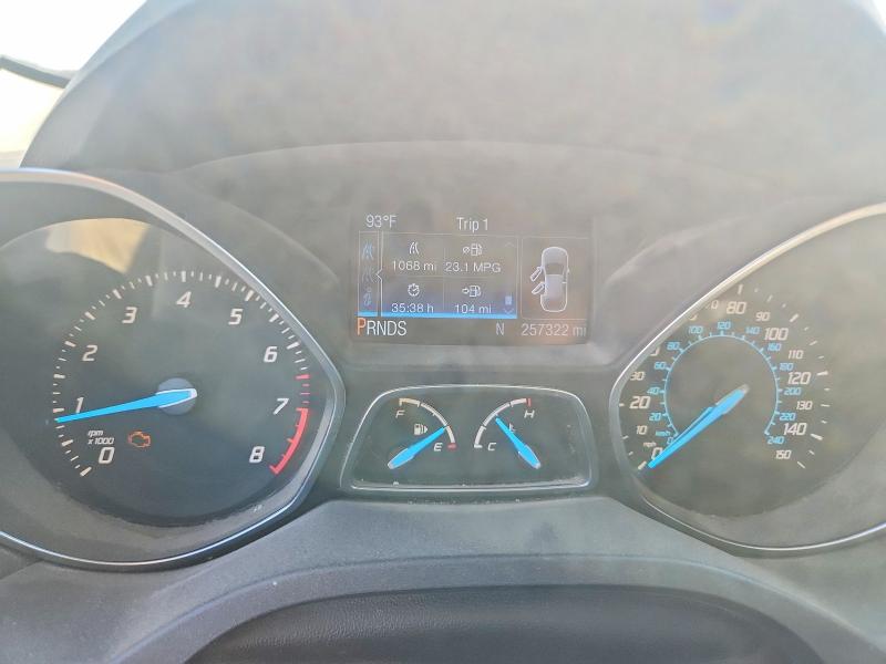 2013 Ford Escape მანქანა იყიდება აუქციონზე, vin: 1FMCU0GX0DUA03902, აუქციონის ნომერი: 65341906