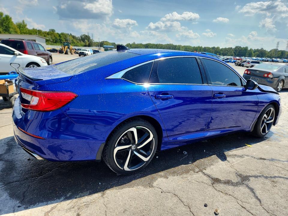 66633786 :رقم المزاد ، 1HGCV1F3XNA121515 vin ، 2022 Honda Accord مزاد بيع