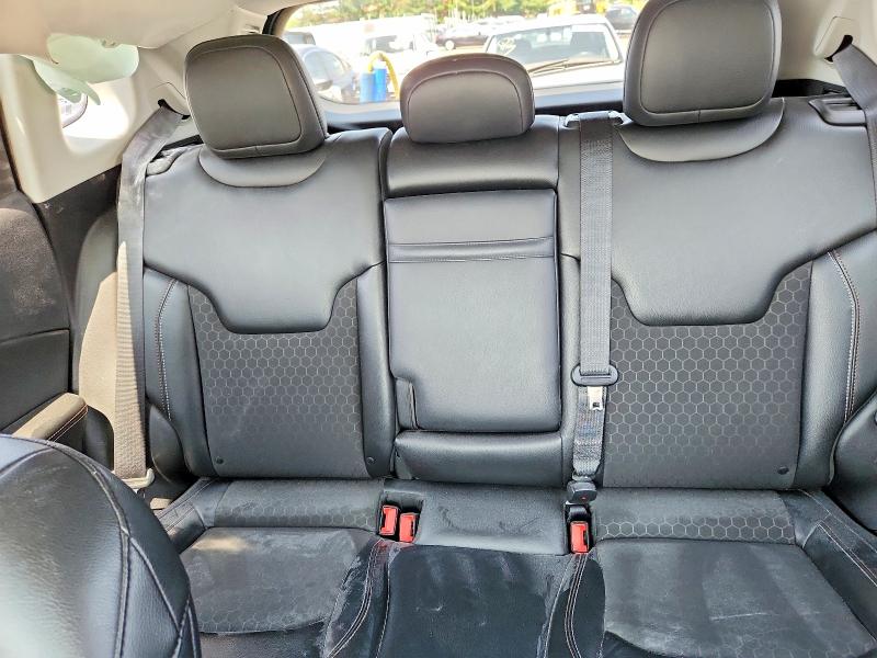 64845566 :رقم المزاد ، 3C4NJDBB6JT112394 vin ، 2018 Jeep Compass مزاد بيع