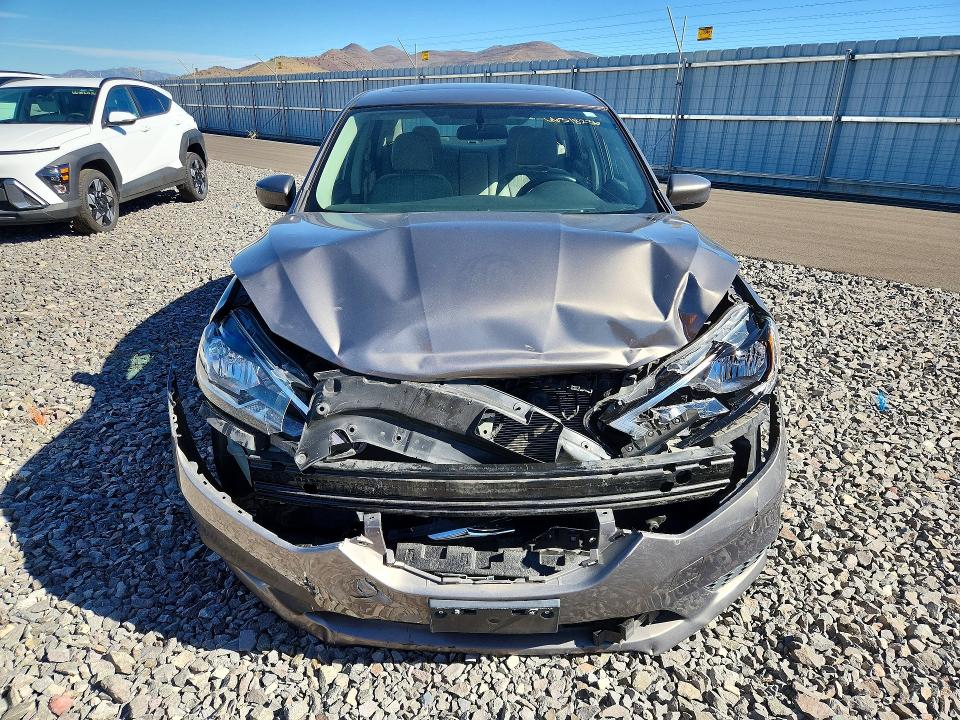 Продажа на аукционе авто 2016 Nissan Sentra, vin: 3N1AB7AP3GY329880, номер лота: 66318236