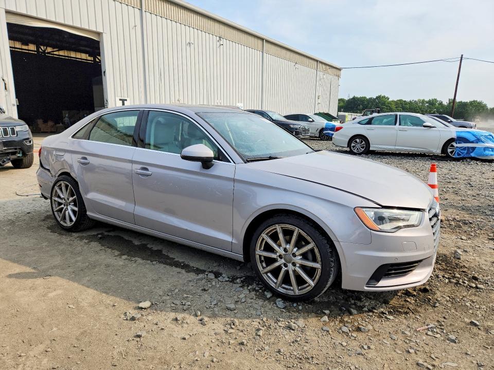 Продажа на аукционе авто 2015 Audi A3, vin: WAUCJGFF6F1081584, номер лота: 65016286