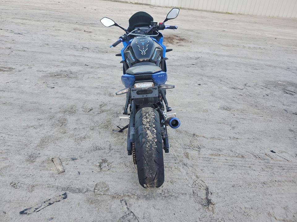 Продажа на аукционе авто 2025 Suzuki Gsx800, vin: JS1EM13BXS7100298, номер лота: 64004606