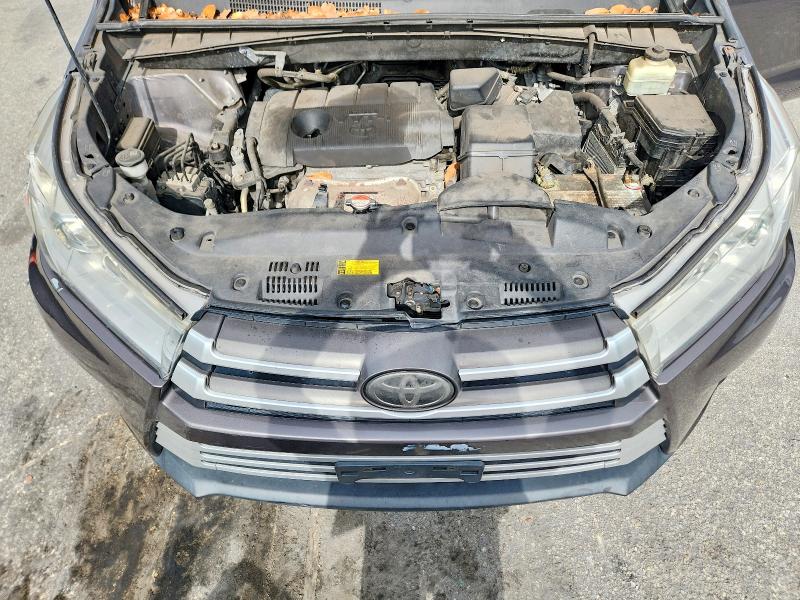 2017 Toyota Highlander მანქანა იყიდება აუქციონზე, vin: 5TDZARFH9HS023291, აუქციონის ნომერი: 63844726
