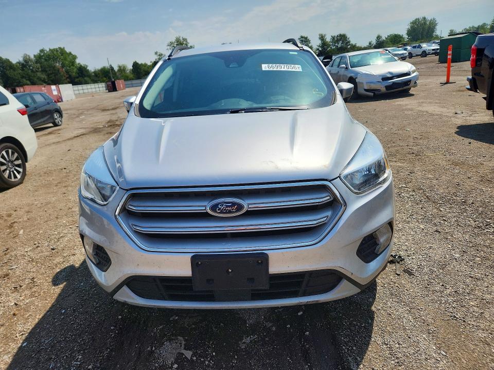 2018 Ford Escape მანქანა იყიდება აუქციონზე, vin: 1FMCU9GD9JUA02480, აუქციონის ნომერი: 66997056