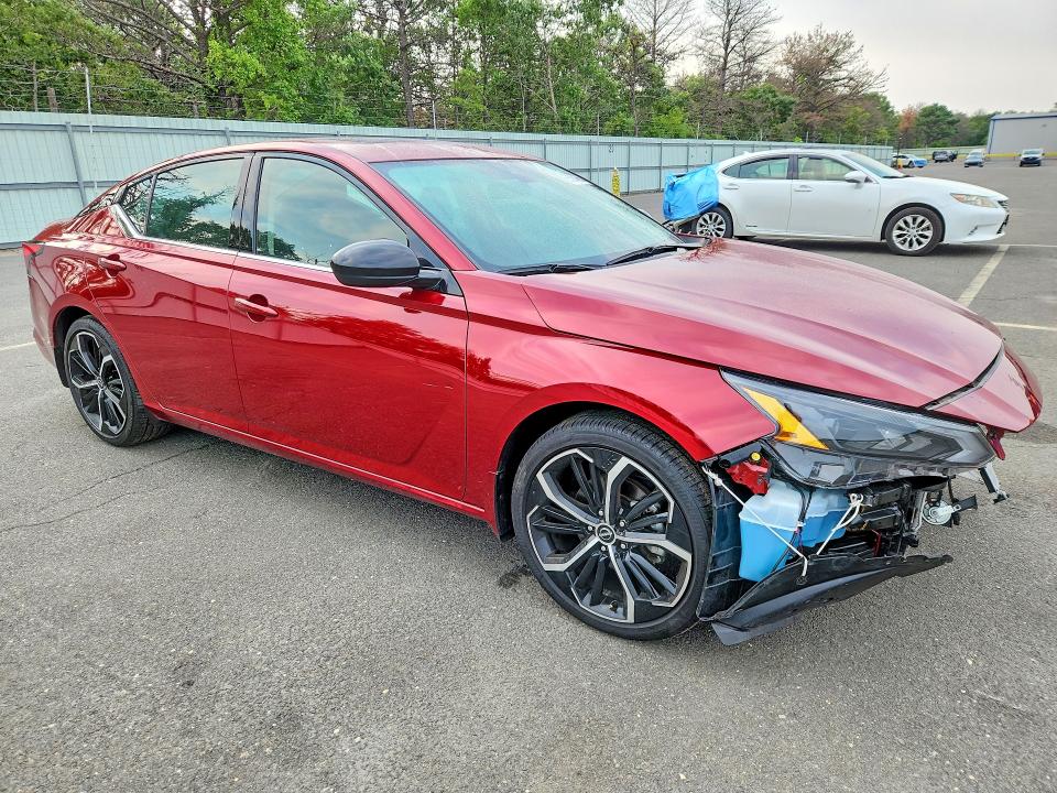 63584686 :رقم المزاد ، 1N4BL4CVXSN319156 vin ، 2025 Nissan Altima مزاد بيع