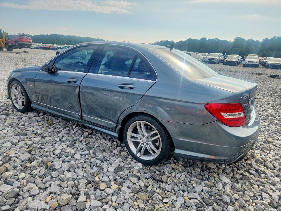 2012 Mercedes-benz C მანქანა იყიდება აუქციონზე, vin: WDDGF4HB4CF864177, აუქციონის ნომერი: 63596896