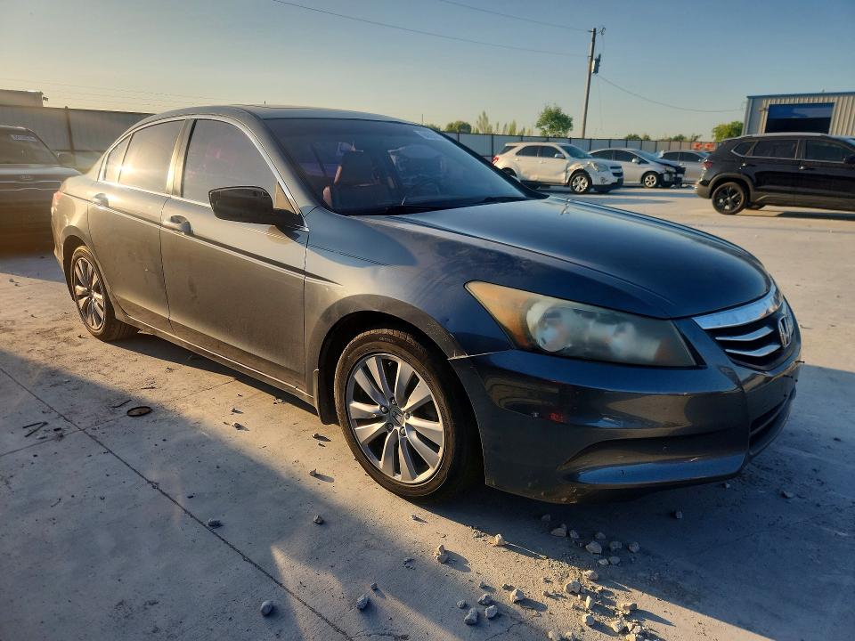 Продажа на аукционе авто 2012 Honda Accord, vin: 1HGCP2F84CA056766, номер лота: 64264326