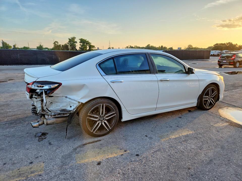 63662736 :رقم المزاد ، 1HGCR2F51HA194269 vin ، 2017 Honda Accord مزاد بيع