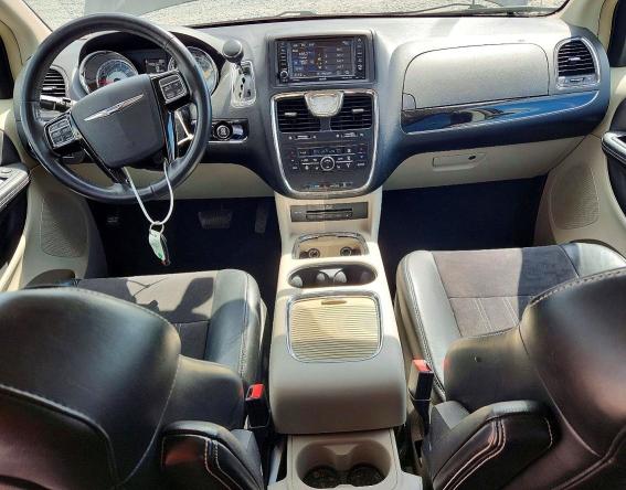 2014 Chrysler Town & Country მანქანა იყიდება აუქციონზე, vin: 2C4RC1CG2ER363975, აუქციონის ნომერი: 66894656