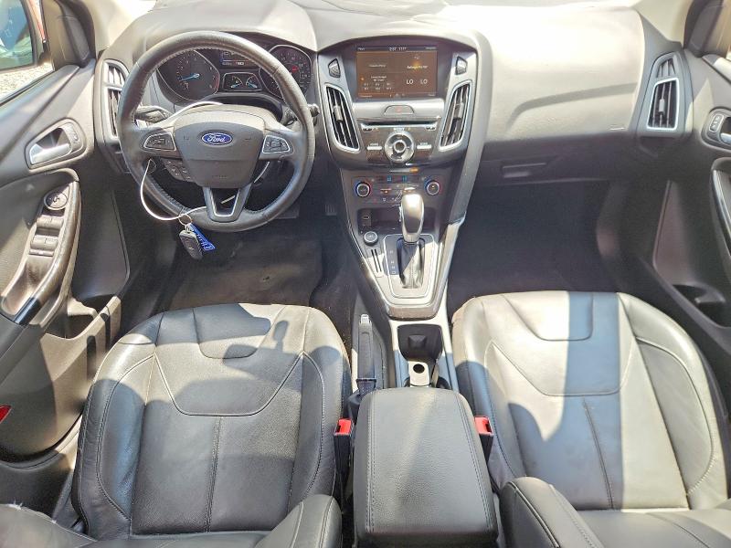 66092216 :رقم المزاد ، 1FADP3N28FL321483 vin ، 2015 Ford Focus مزاد بيع