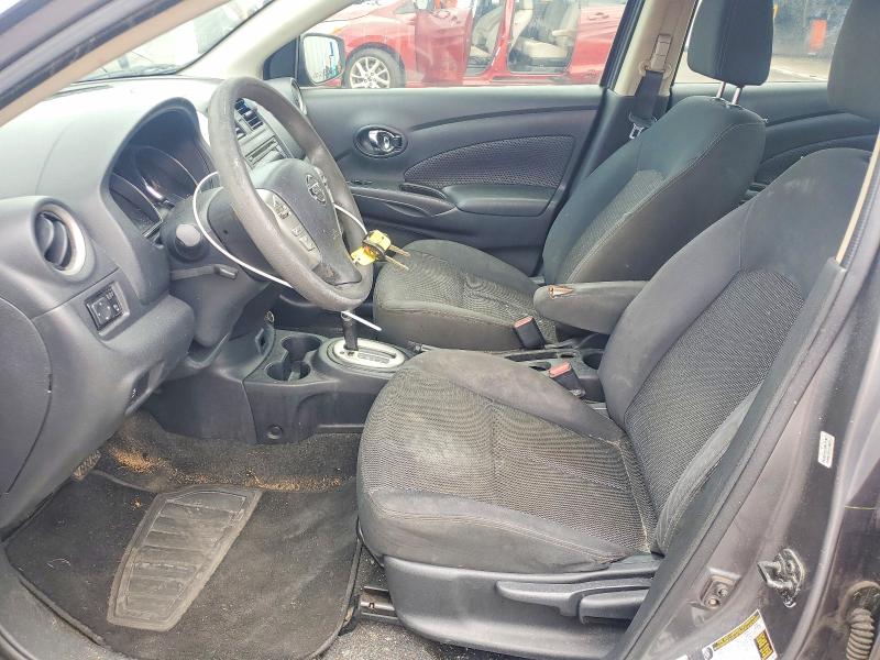 64218336 :رقم المزاد ، 3N1CN7AP9HL814894 vin ، 2017 Nissan Versa مزاد بيع