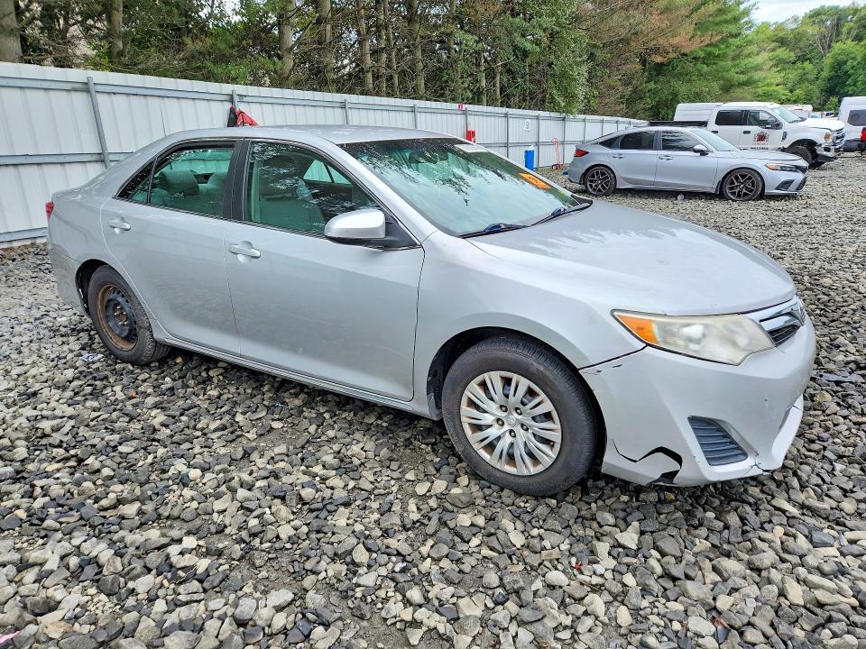 67010916 :رقم المزاد ، 4T4BF1FK4ER394903 vin ، 2014 Toyota Camry مزاد بيع