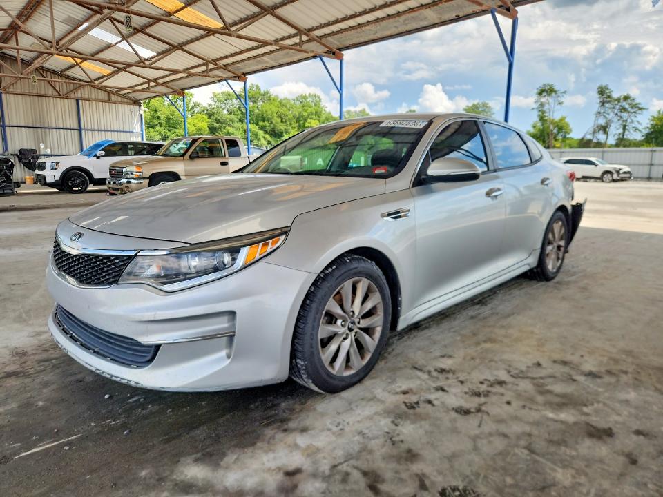Auction sale of the 2017 Kia Optima, vin: 5XXGT4L38HG171320, lot number: 63692596