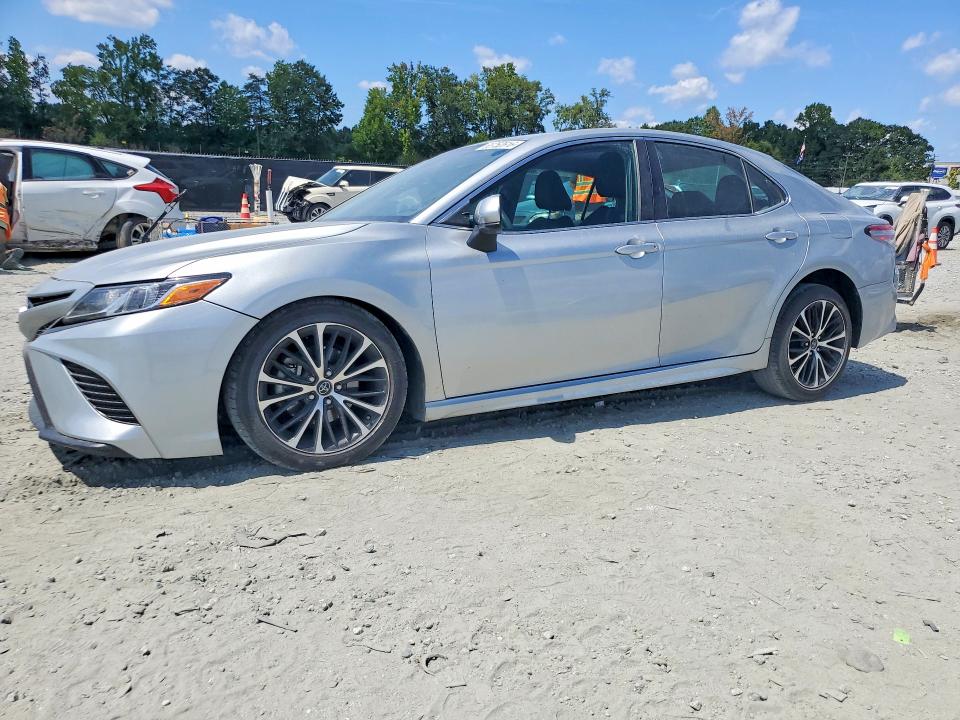 Продаж на аукціоні авто 2018 Toyota Camry, vin: 4T1B11HK6JU065104, номер лоту: 65752616