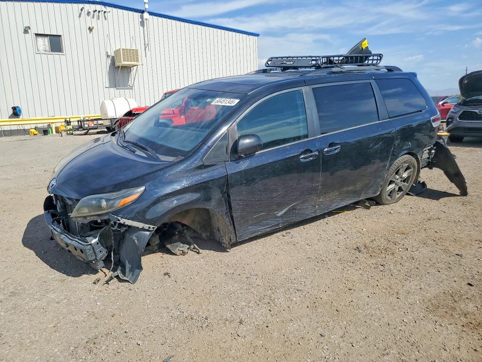 2017 Toyota Sienna მანქანა იყიდება აუქციონზე, vin: 5TDXZ3DC8HS821303, აუქციონის ნომერი: 66451346