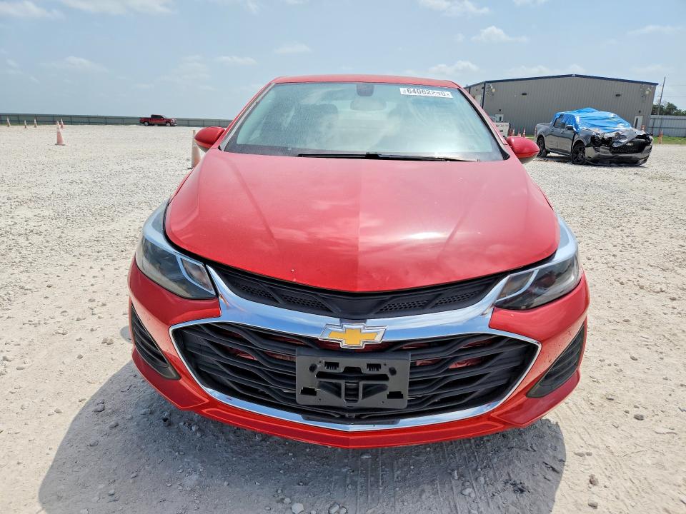 64062246 :رقم المزاد ، 1G1BE5SM9K7112760 vin ، 2019 Chevrolet Cruze مزاد بيع
