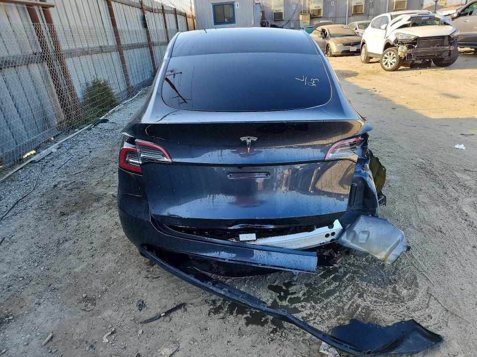 Продажа на аукционе авто 2025 Tesla Model Y, vin: 7SAYGDED0SF315549, номер лота: 64295686