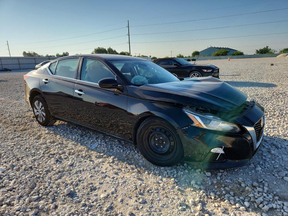 Продаж на аукціоні авто 2021 Nissan Altima, vin: 1N4BL4BVXMN390538, номер лоту: 62358136