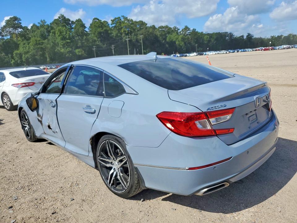 Продажа на аукционе авто 2022 Honda Accord, vin: 1HGCV2F97NA011080, номер лота: 64910406