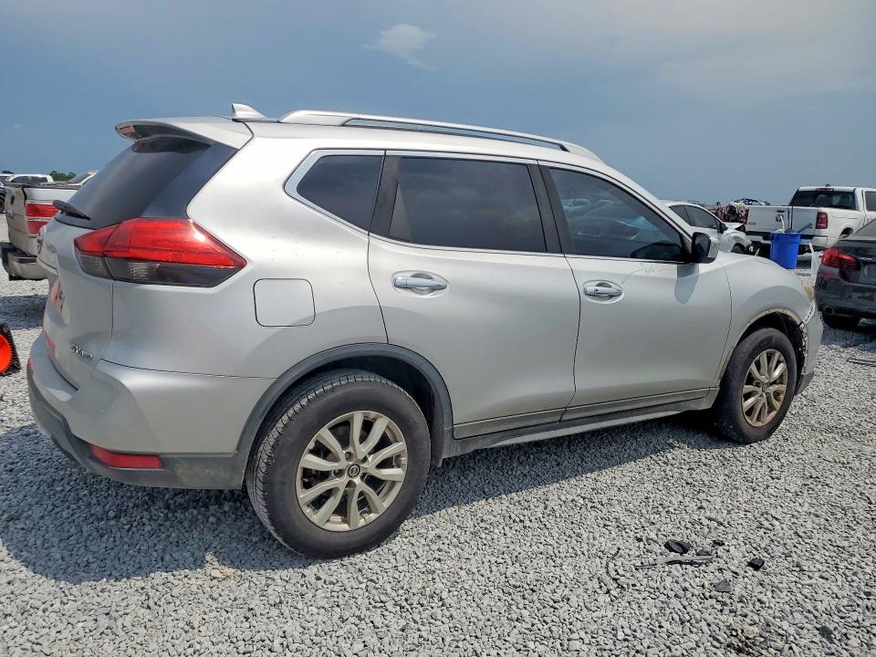 Продаж на аукціоні авто 2017 Nissan Rogue, vin: 5N1AT2MV2HC846066, номер лоту: 64141796