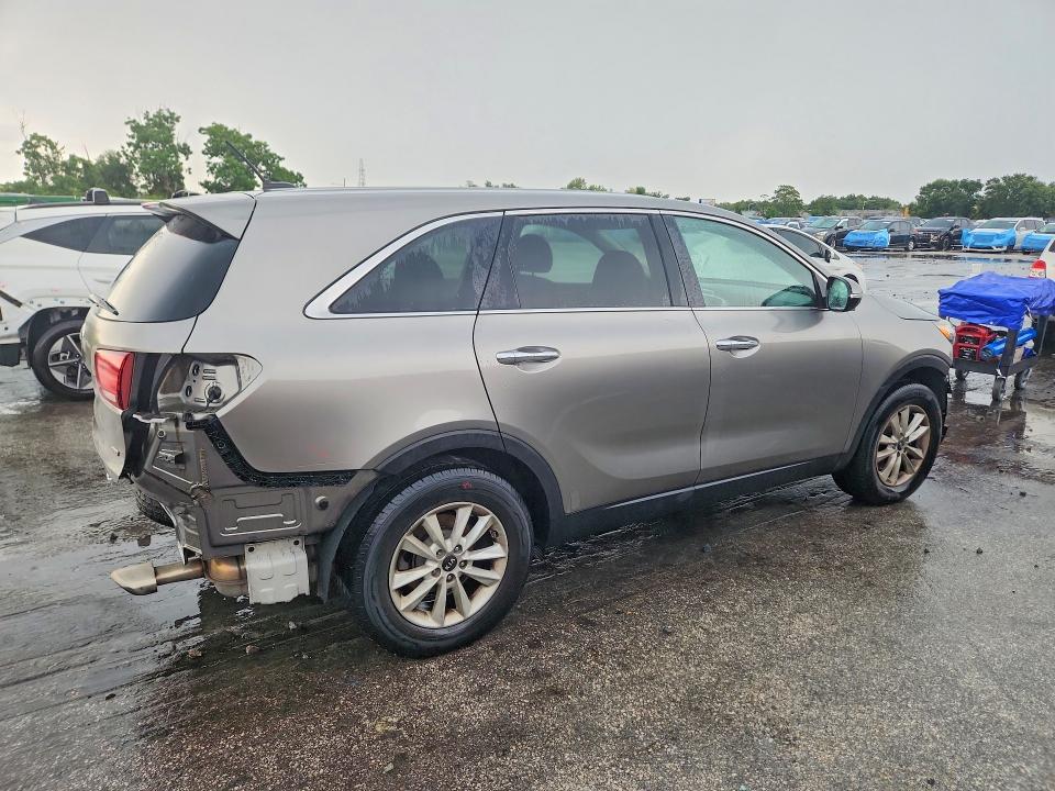2019 Kia Sorento მანქანა იყიდება აუქციონზე, vin: 5XYPG4A39KG529809, აუქციონის ნომერი: 66514296