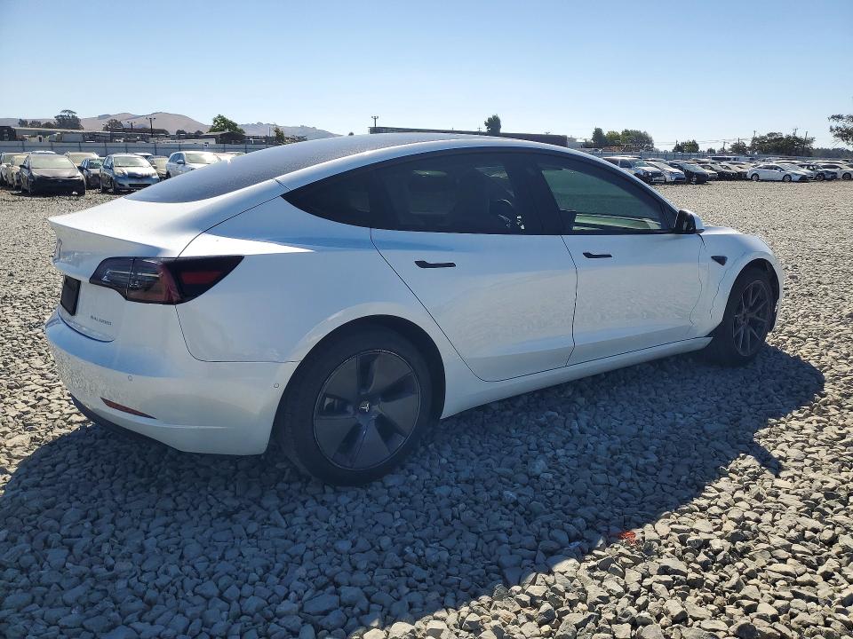 2022 Tesla Model 3 მანქანა იყიდება აუქციონზე, vin: 5YJ3E1EB2NF138792, აუქციონის ნომერი: 66608646