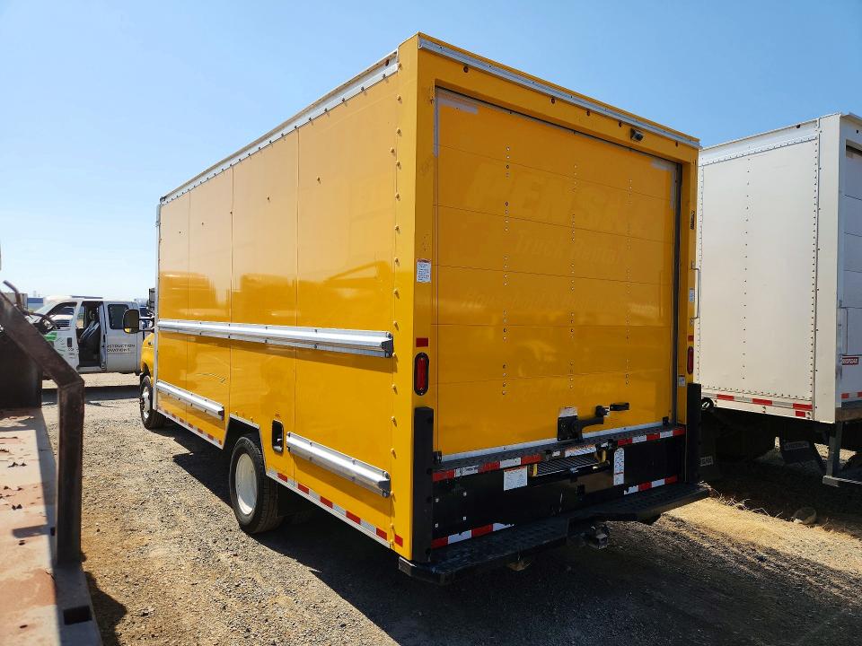 62696536 :رقم المزاد ، 1FDWE3FN1PDD03500 vin ، 2023 Ford E350 مزاد بيع