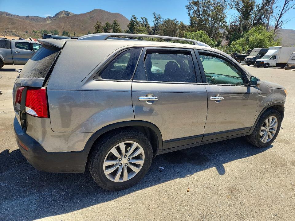 2012 Kia Sorento მანქანა იყიდება აუქციონზე, vin: 5XYKU4A20BG002073, აუქციონის ნომერი: 66229966