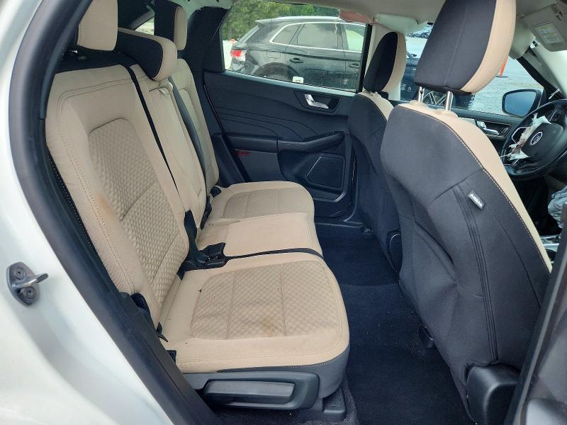 63949816 :رقم المزاد ، 1FMCU0G67MUA36080 vin ، 2021 Ford Escape مزاد بيع