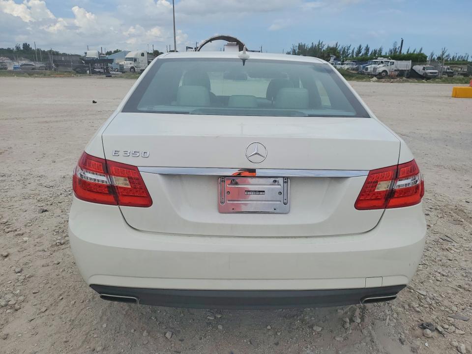 65746806 :رقم المزاد ، WDDHF5GB0BA271987 vin ، 2011 Mercedes-benz E مزاد بيع
