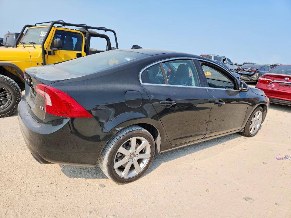 Продажа на аукционе авто 2016 Volvo S60, vin: YV126MFK5G2393526, номер лота: 66922356