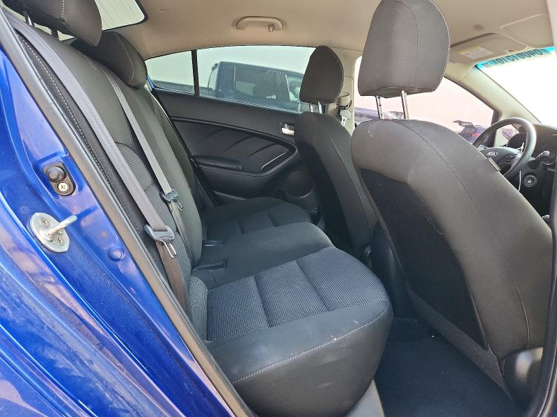 64061516 :رقم المزاد ، 3KPFK4A72HE050618 vin ، 2017 Kia Forte مزاد بيع