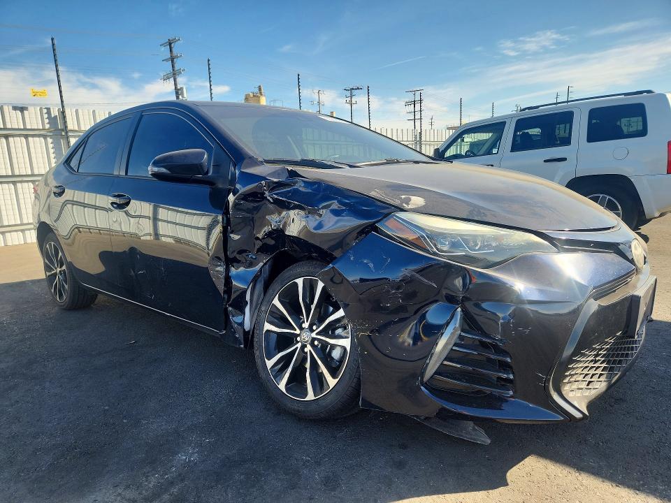 Продажа на аукционе авто 2018 Toyota Corolla, vin: 5YFBURHE9JP766804, номер лота: 65928616