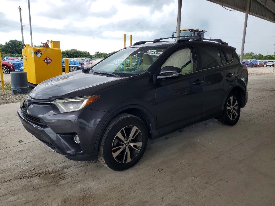 Auction sale of the 2018 Toyota Rav4, vin: JTMWFREV6JJ162681, lot number: 63252246
