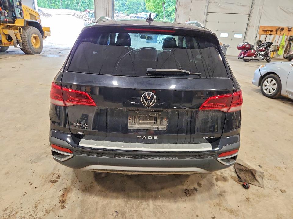 64962706 :رقم المزاد ، 3VVWX7B24NM046157 vin ، 2022 Volkswagen Taos مزاد بيع