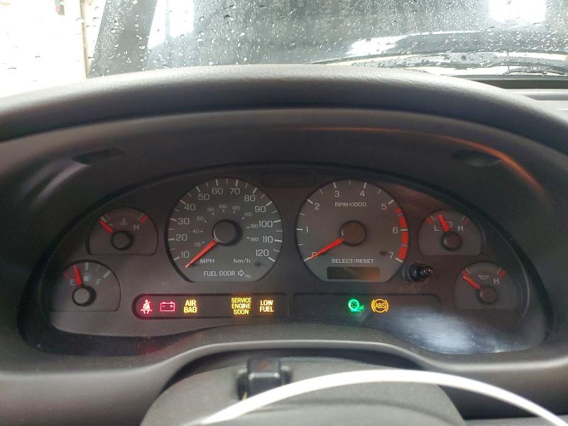 64438566 :رقم المزاد ، 1FAFP40411F230537 vin ، 2001 Ford Mustang مزاد بيع